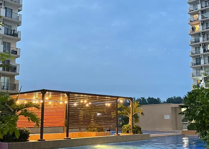 Arc Hive Staycation Aparthotel Suba Basbas
